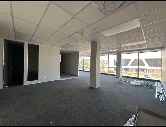 144M² OFFICE TO LET IN DORINGKLOOF